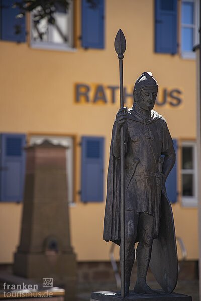 Römerstatue (Niedernberg, Spessart-Mainland)