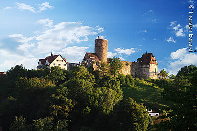 Burg Thann hoch ober dem Schwarzachtal (Burgthann, Nürnberger Land)